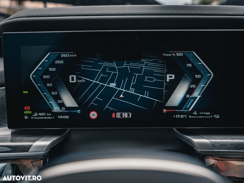 BMW M7 M760e xDrive AT PHEV - 41