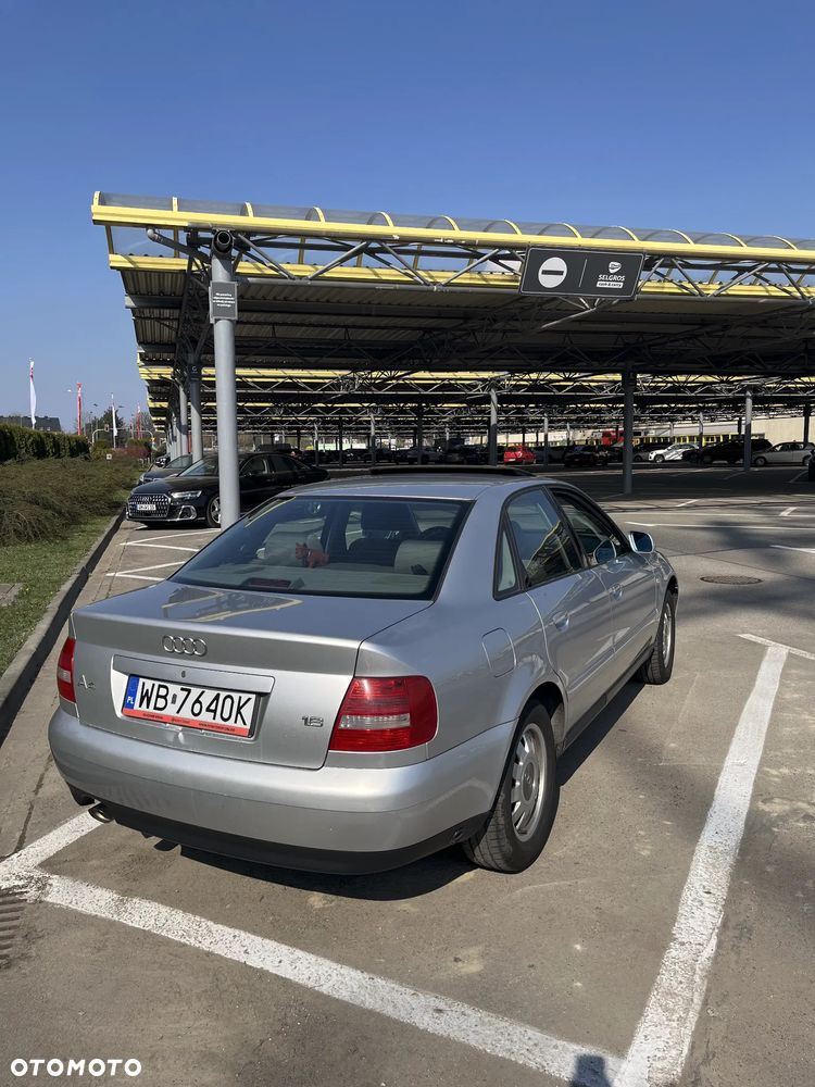 Audi A4 Limousine - 6