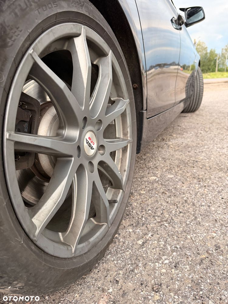 BMW Seria 5 530d xDrive - 35