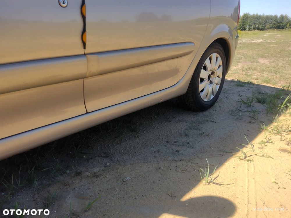 Citroën Xsara Picasso 1.6i 16V SX - 11