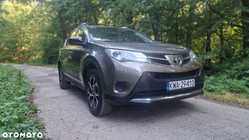 Toyota RAV4 2.5 XLE - 7