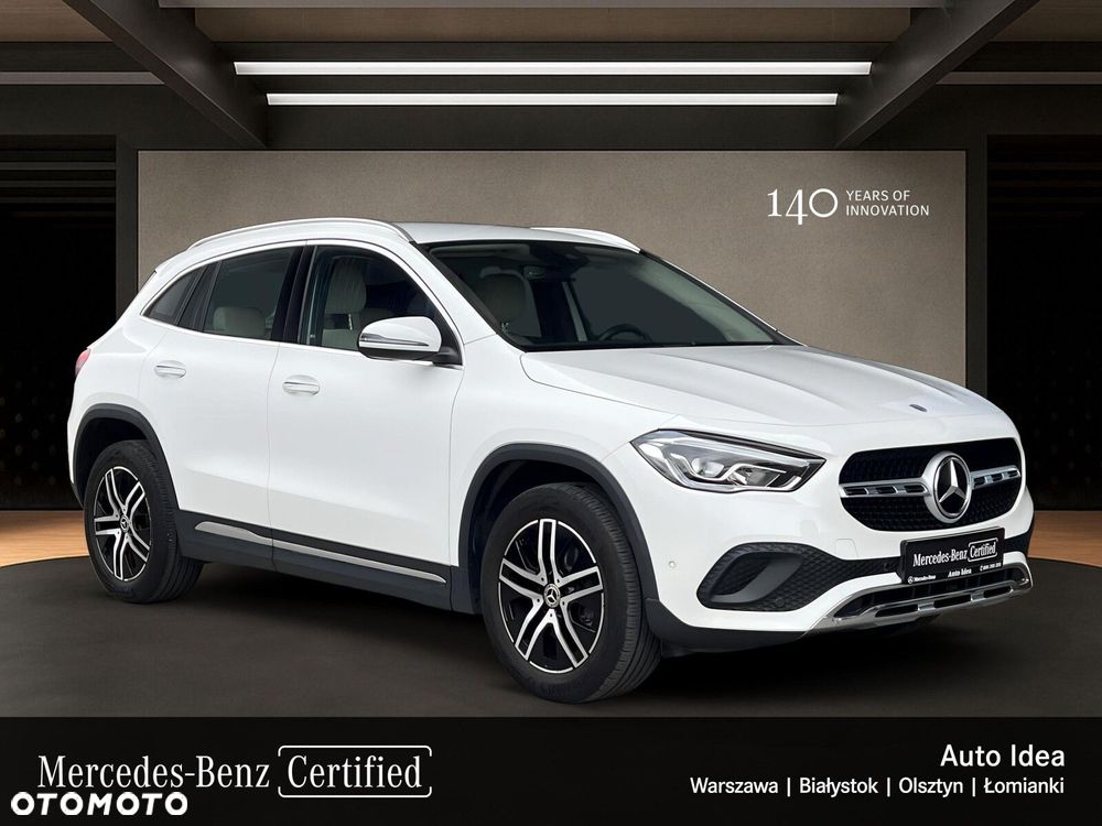 Mercedes-Benz GLA - 8
