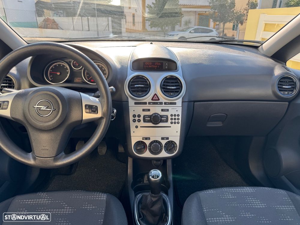 Opel Corsa 1.2 Cosmo - 45