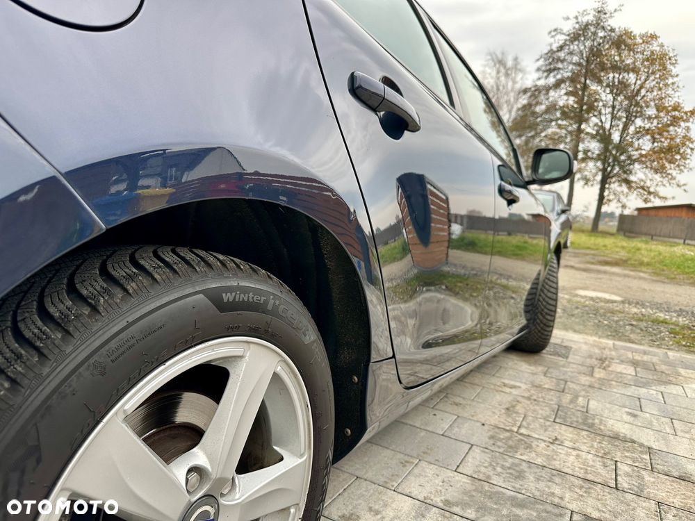 Volvo V40 D2 Kinetic - 4