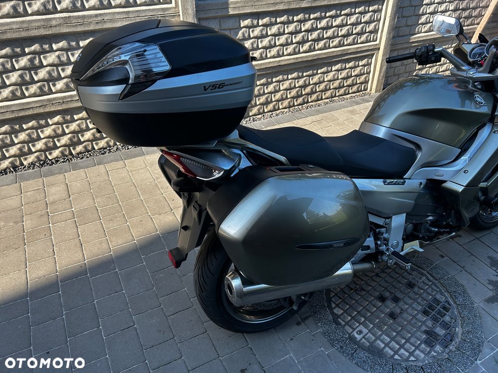 Yamaha FJR - 4