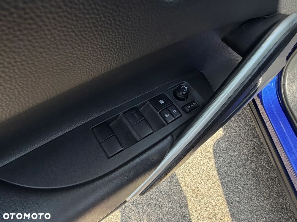 Toyota Corolla Cross 2.0 Hybrid Comfort - 30