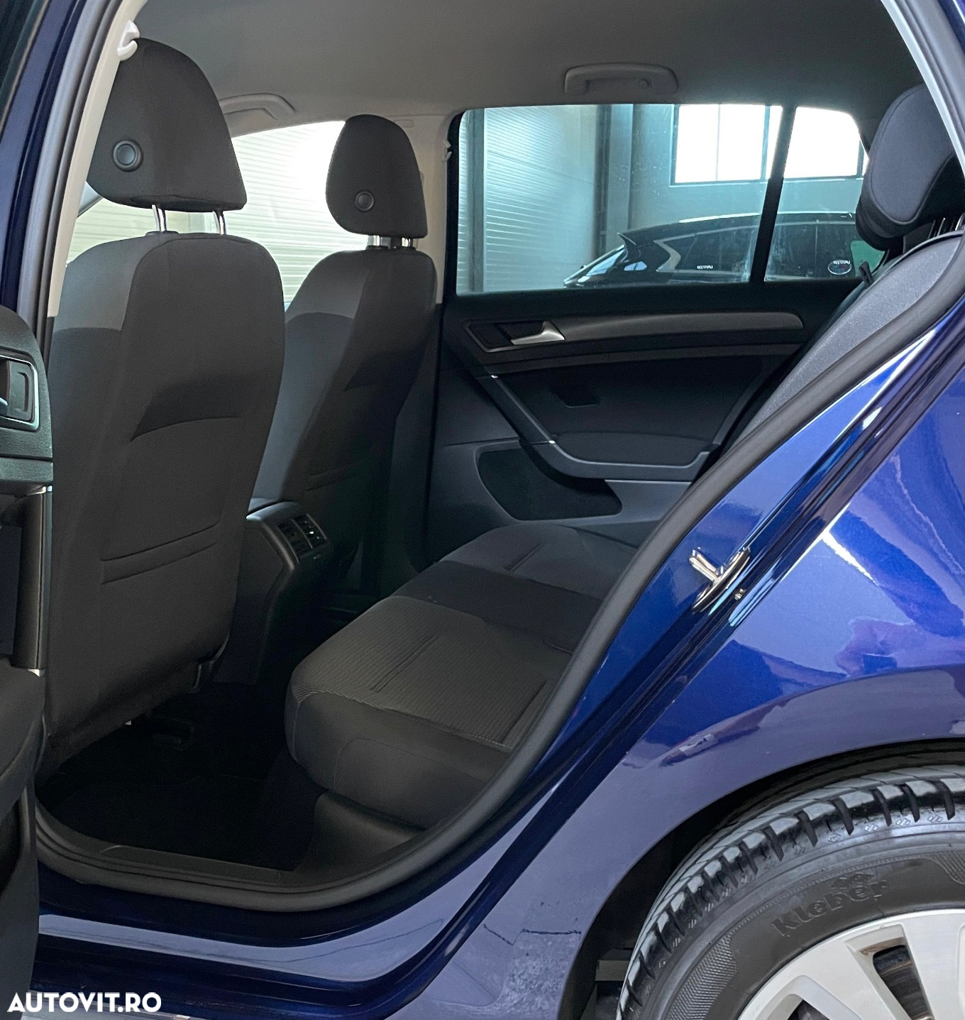 Volkswagen Golf 2.0 BlueTDI DSG Comfortline - 28