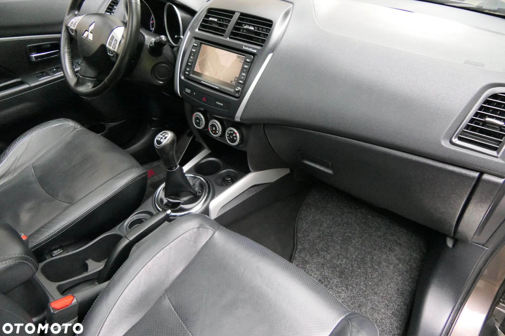 Mitsubishi ASX 1.6 2WD Instyle - 24