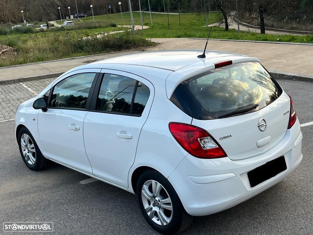 Opel Corsa 1.3 CDTI Enjoy EcoFLEX - 11