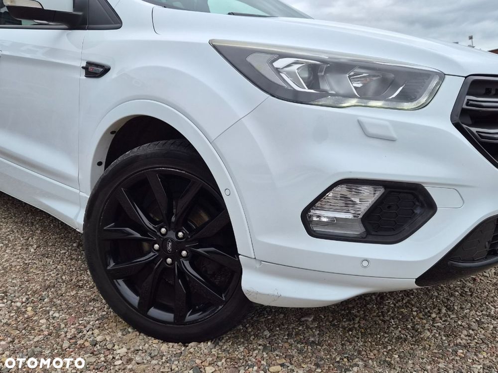 Ford Kuga 1.5 EcoBoost 2x4 ST-Line - 25