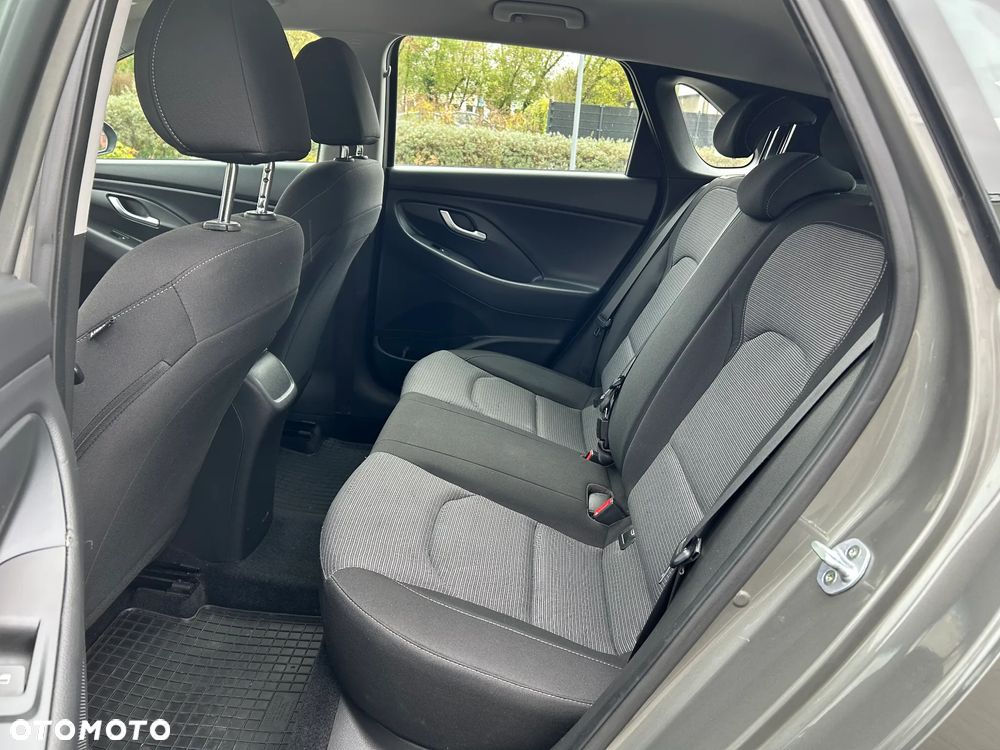 Hyundai i30 1.4 Classic + - 13
