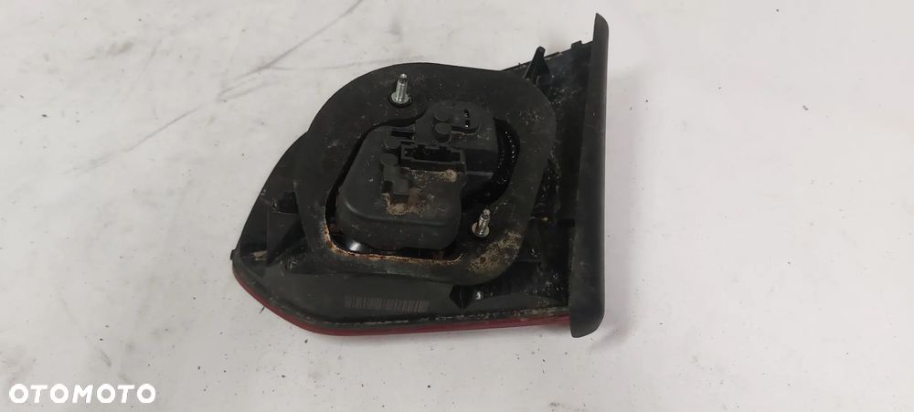 . LAMPA LEWA W KLAPE VOLKSWAGEN GOLF VI 6 - 3