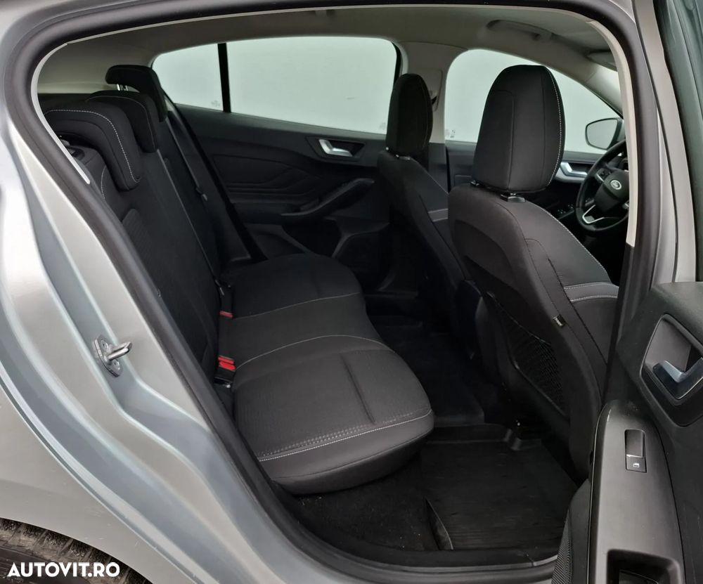 Ford Focus 1.5 EcoBlue Connected - 12