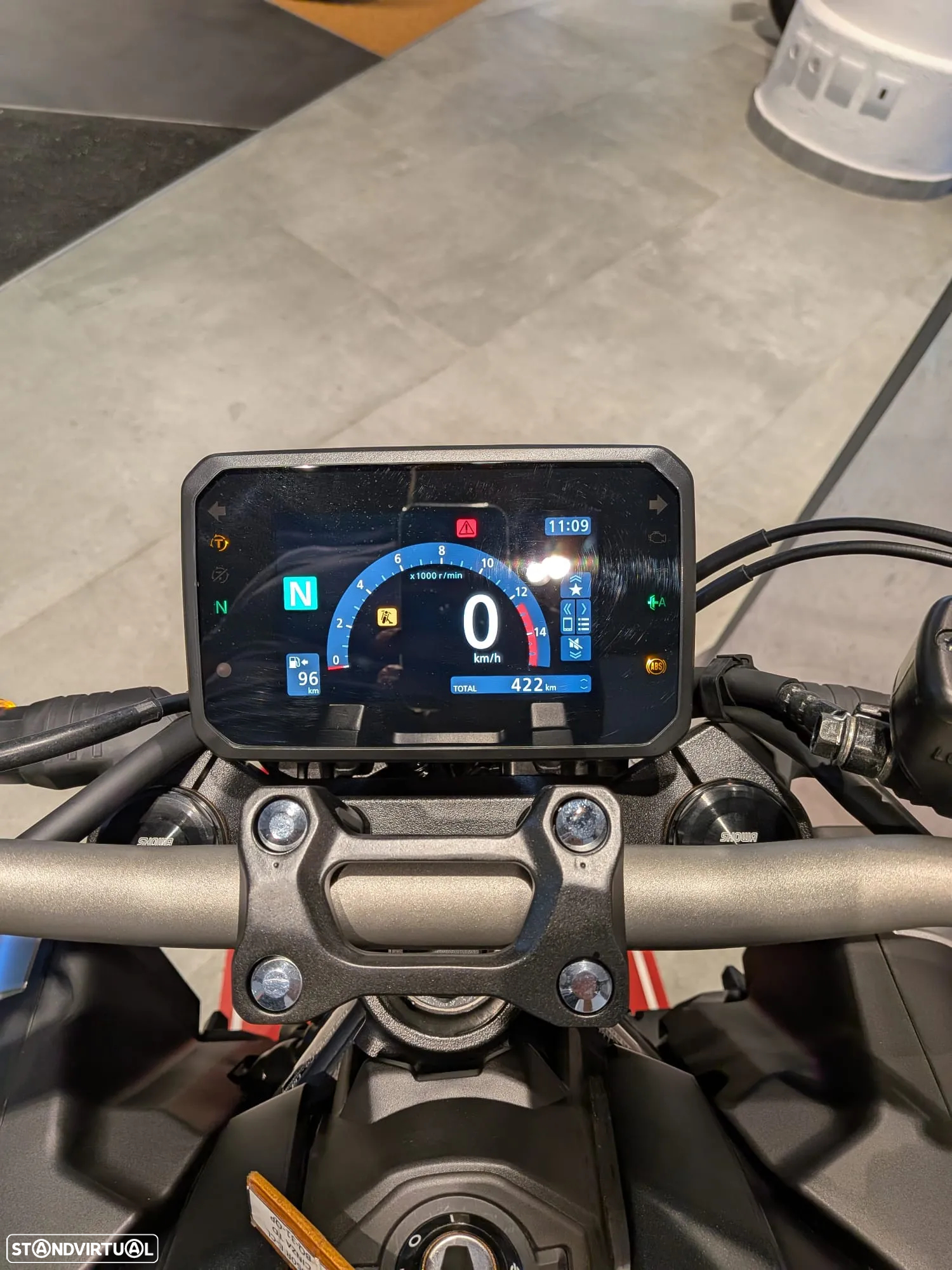 Honda CB - 4