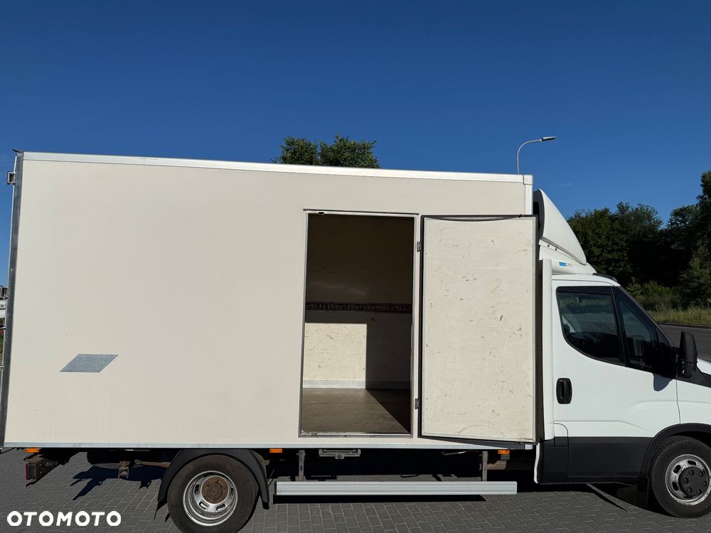 Iveco 35C17 - 12