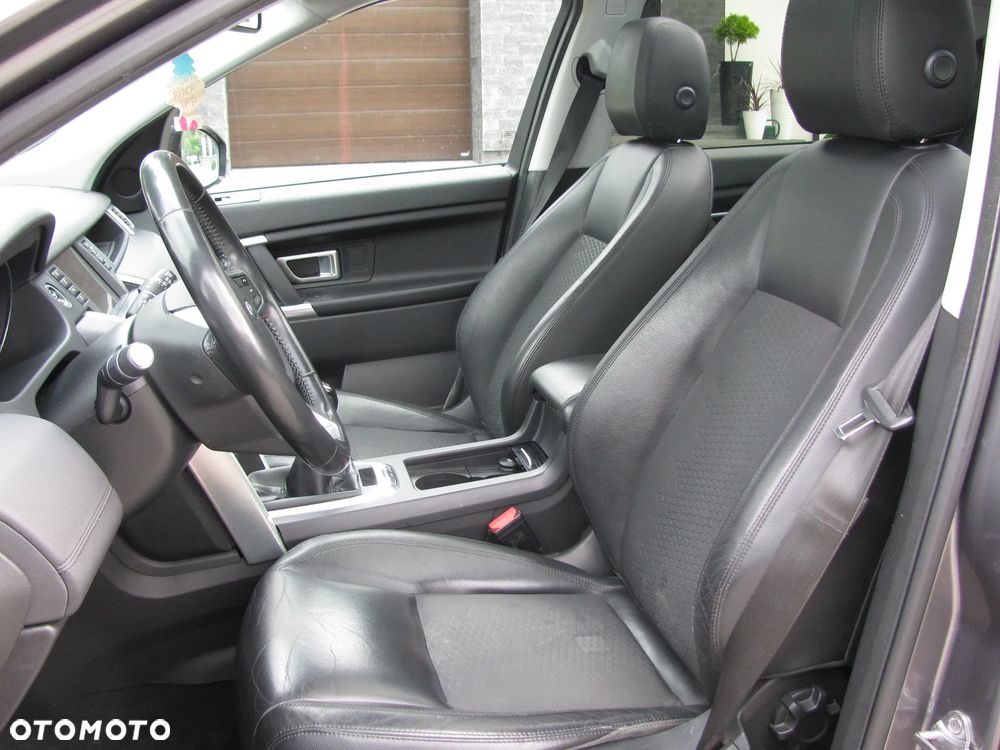 Land Rover Discovery Sport TD4 HSE - 16