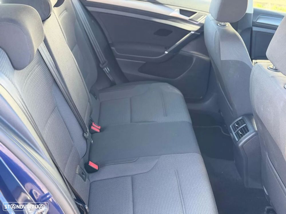 VW Golf 1.6 TDi (BlueMotion ) DSG Trendline - 24
