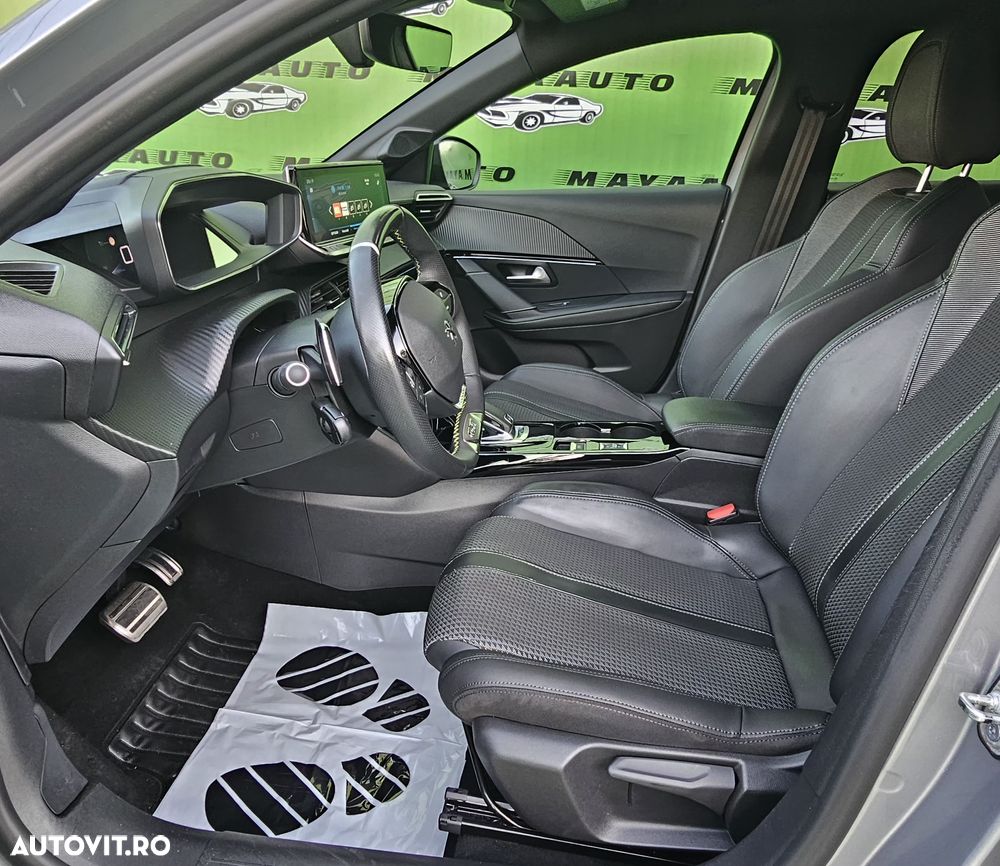 Peugeot 208 PureTech 100 EAT8 Active - 14