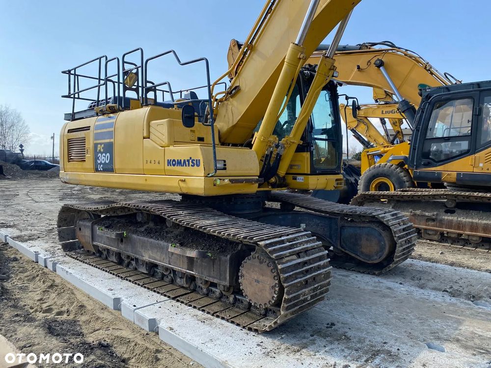 Komatsu PC360 - 2