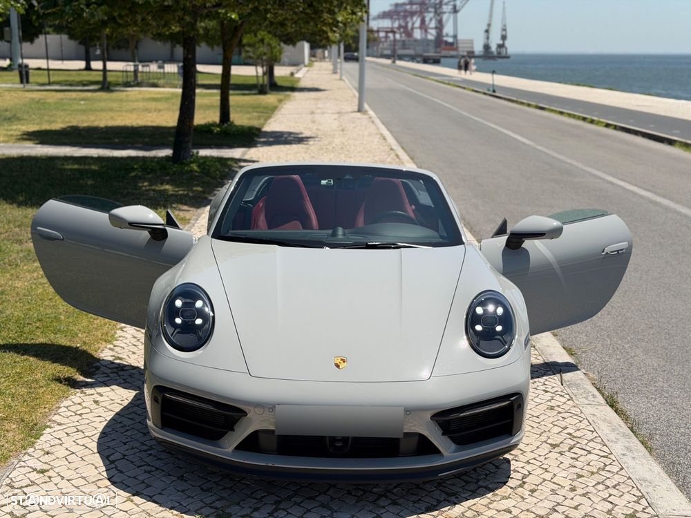 Porsche 911 (992) - 25