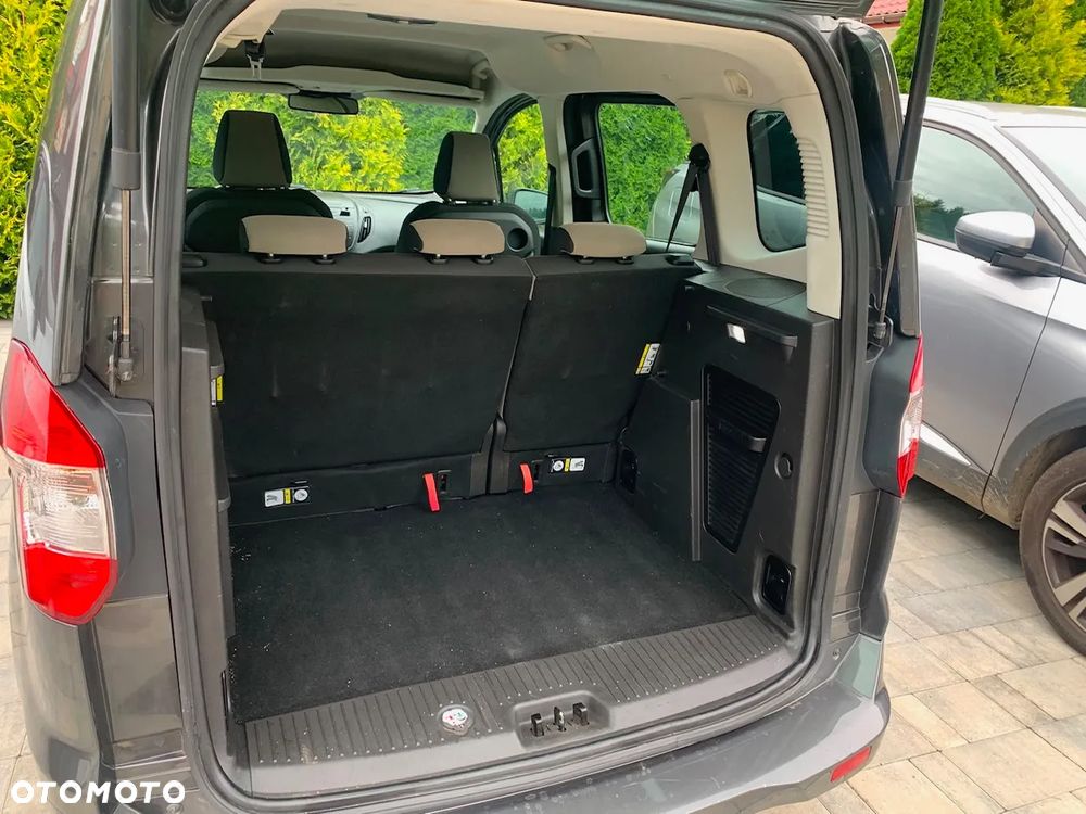 Ford Tourneo Courier 1.5 TDCi Titanium - 5
