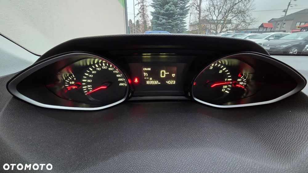 Peugeot 308 1.5 BlueHDi Active Pack S&S - 17