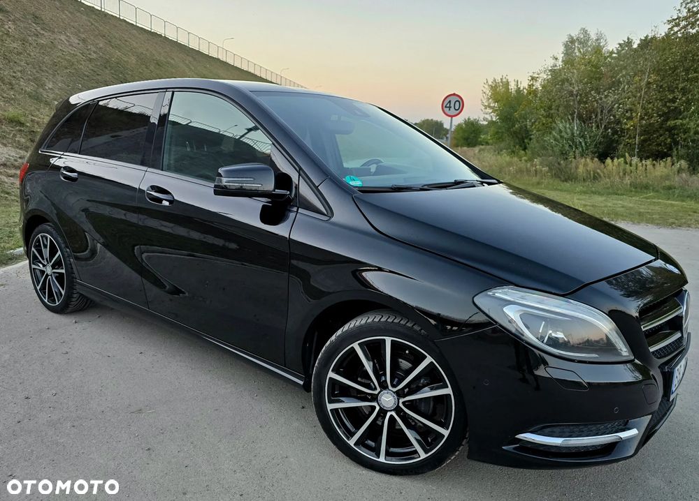 Mercedes-Benz Klasa B 200 BlueEFFICIENCY Edition 1 - 14