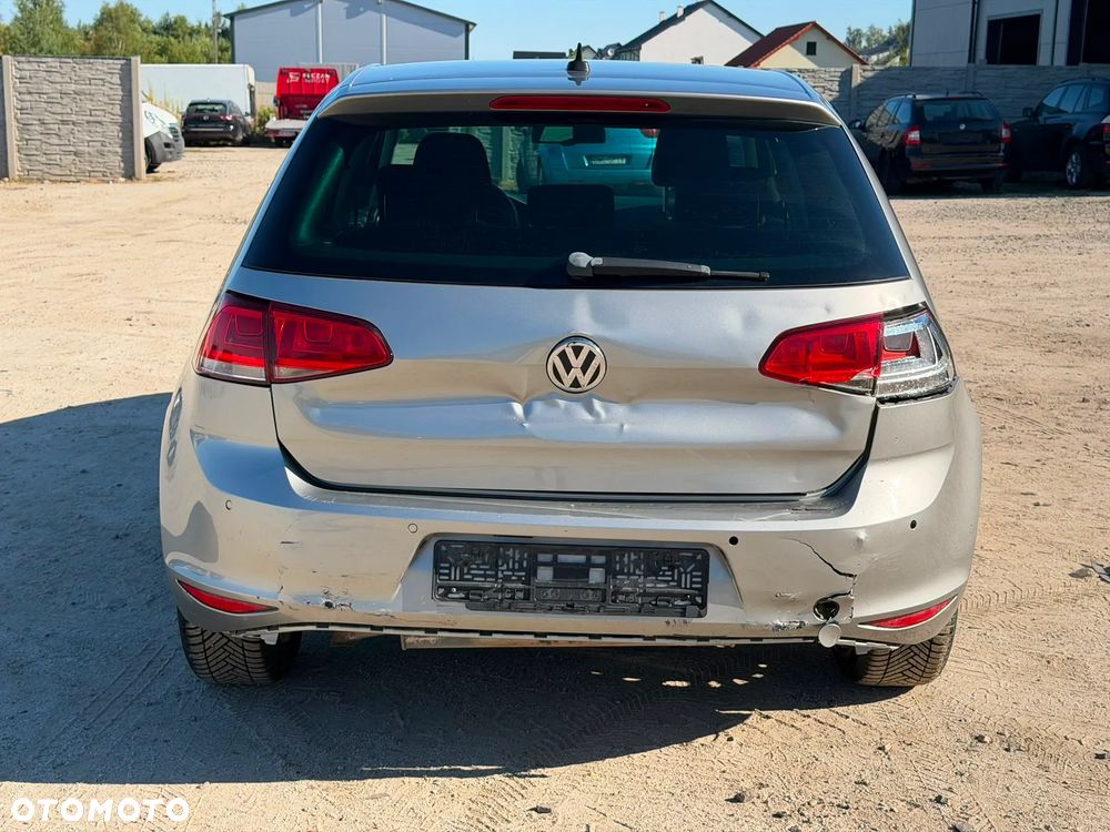 Volkswagen Golf 1.2 TSI BMT Trendline - 17