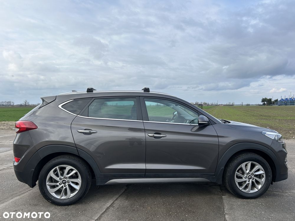 Hyundai Tucson 2.0 CRDI 4WD Style - 6