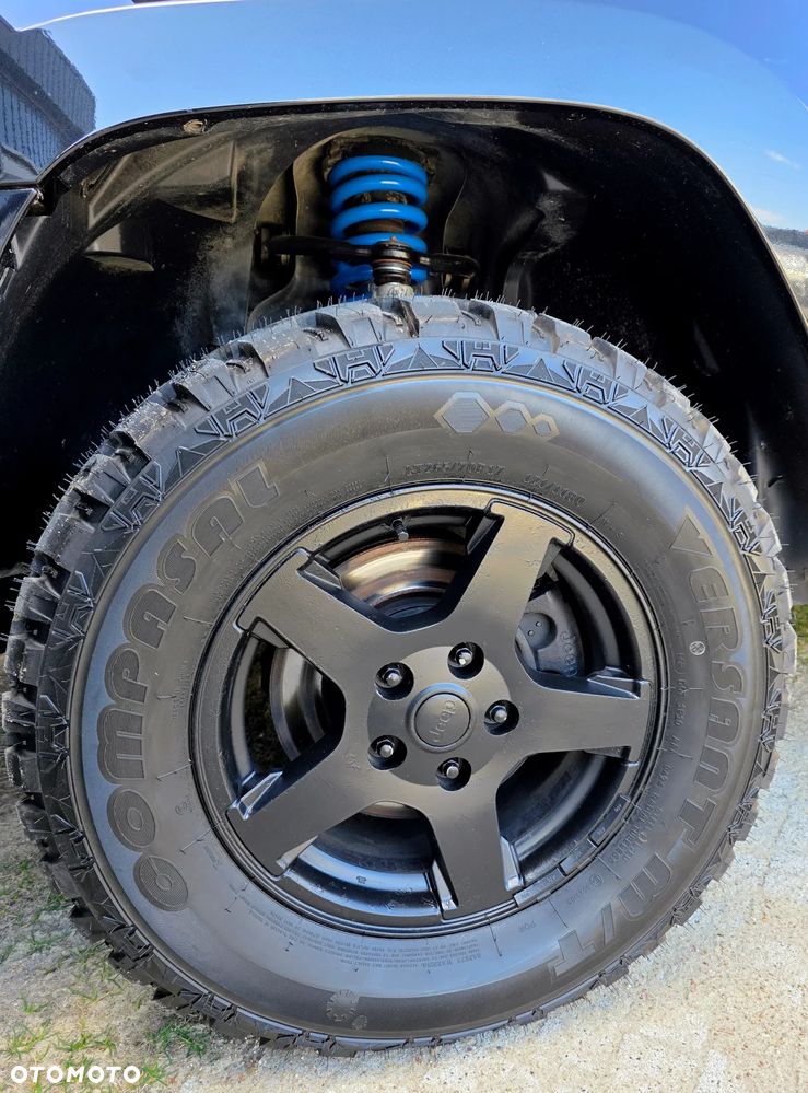 Jeep Grand Cherokee - 22