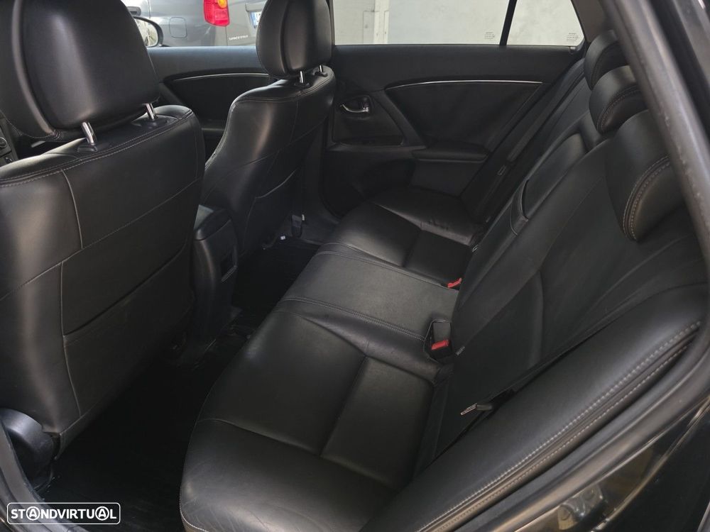 Toyota Avensis SW 2.0 D-4D Exclusive +Pele+GPS - 11