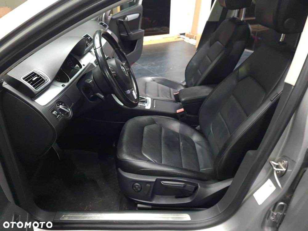 Volkswagen Passat Alltrack - 18