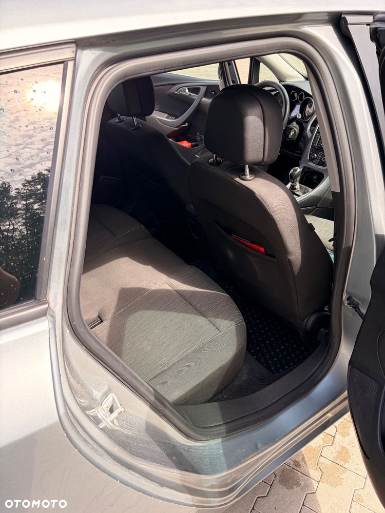 Opel Astra 1.4 T Enjoy - 9