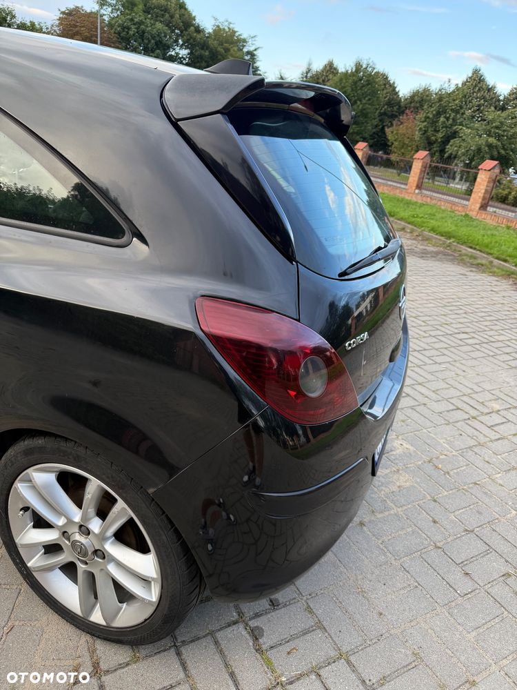 Opel Corsa 1.4 16V Sport - 13