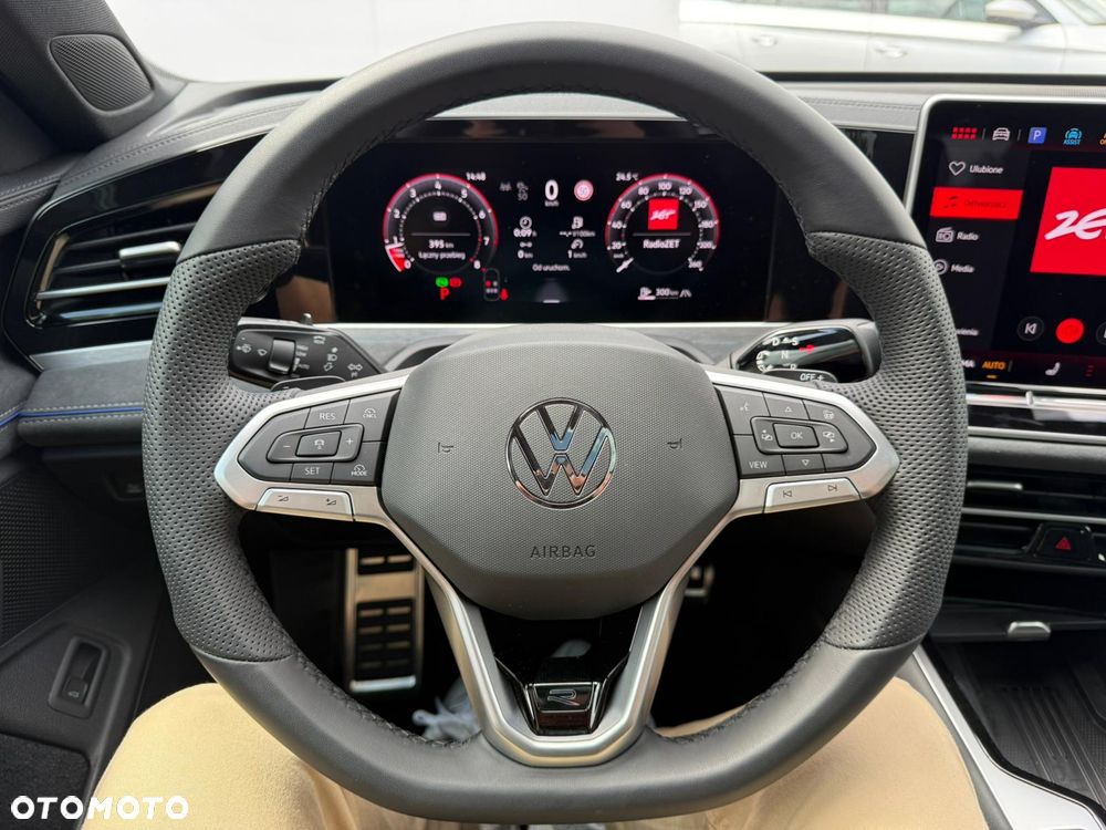 Volkswagen Passat - 22