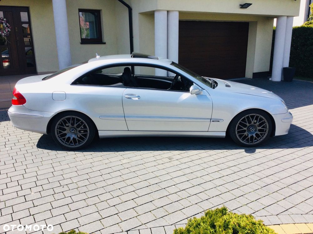 Mercedes-Benz CLK - 10