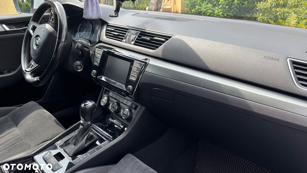 Skoda Superb 2.0 TDI Style DSG - 5