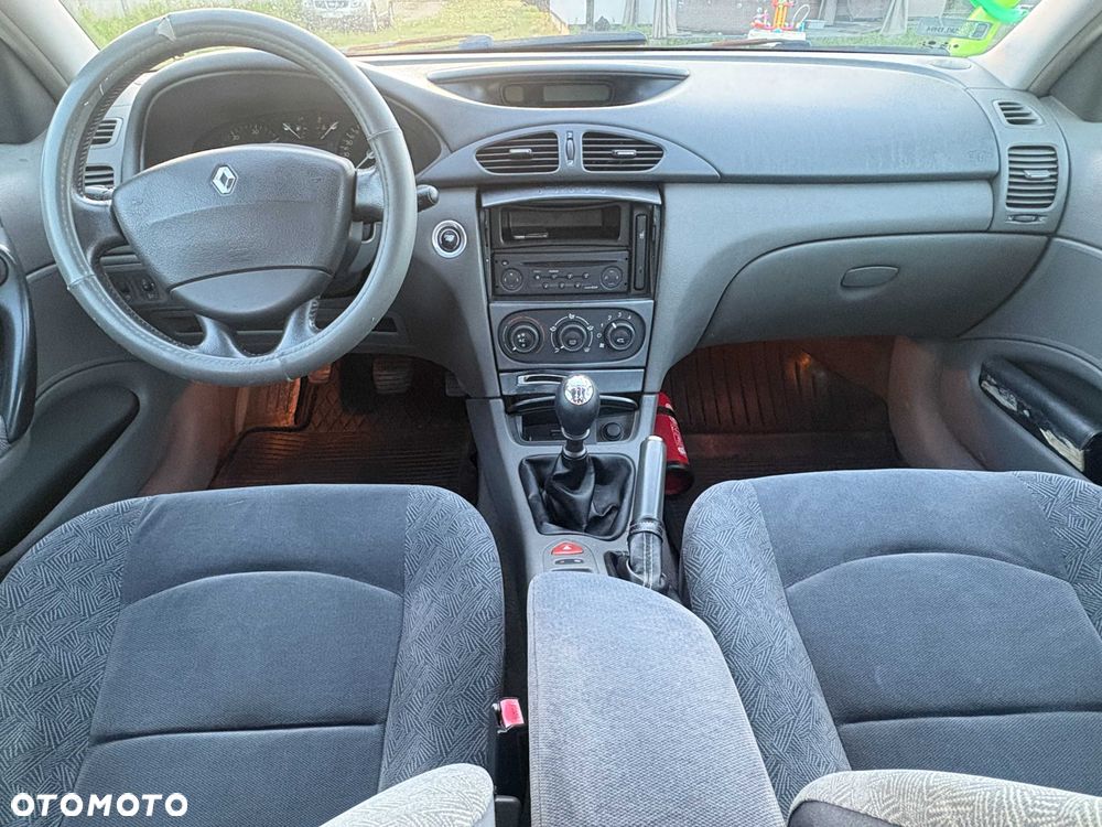 Renault Laguna - 2
