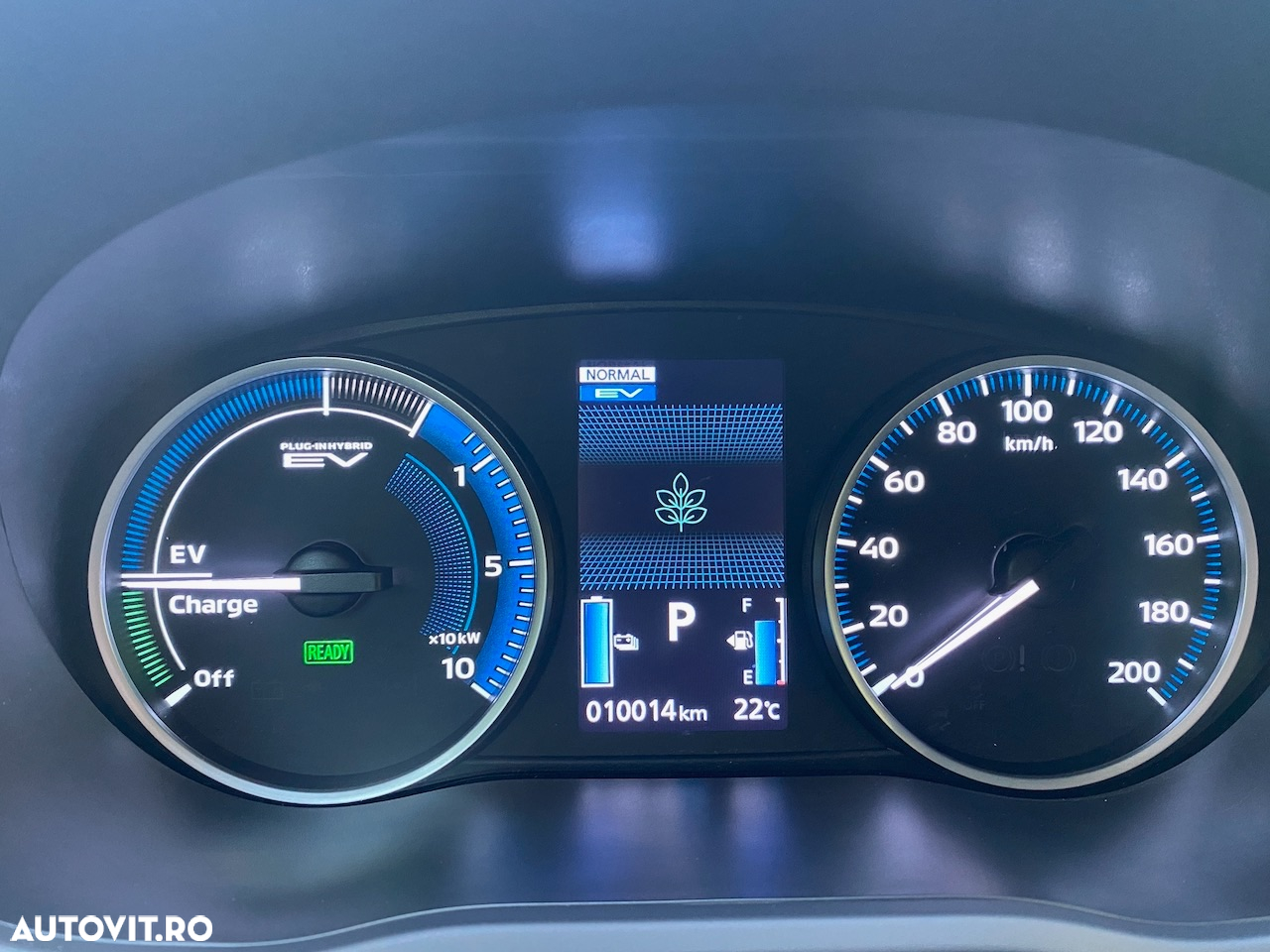 Mitsubishi Eclipse-Cross PHEV Invite - 7