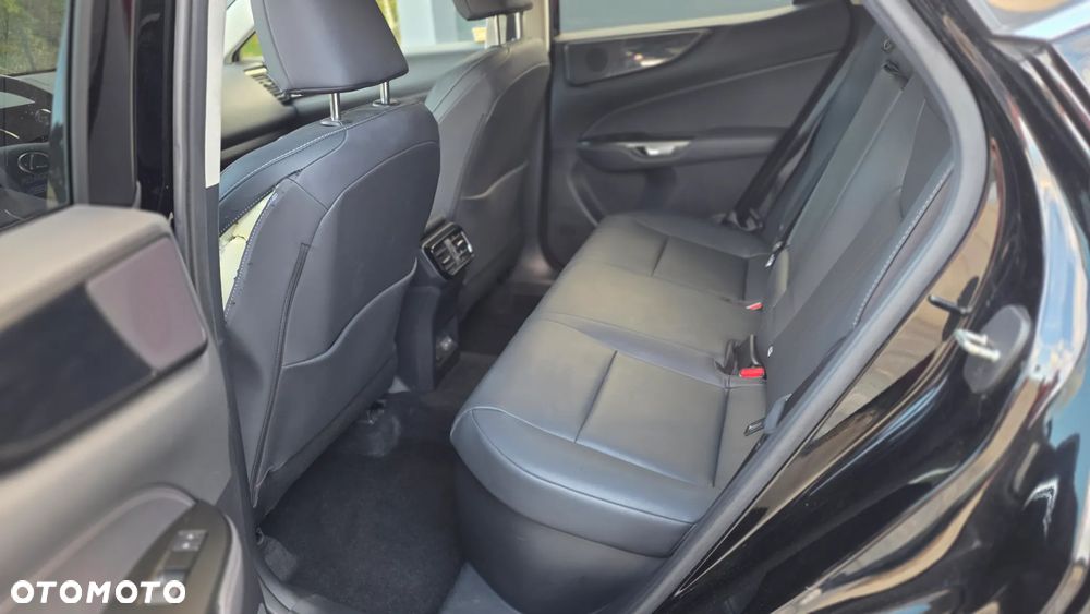 Lexus NX 350h Prestige 2WD - 25
