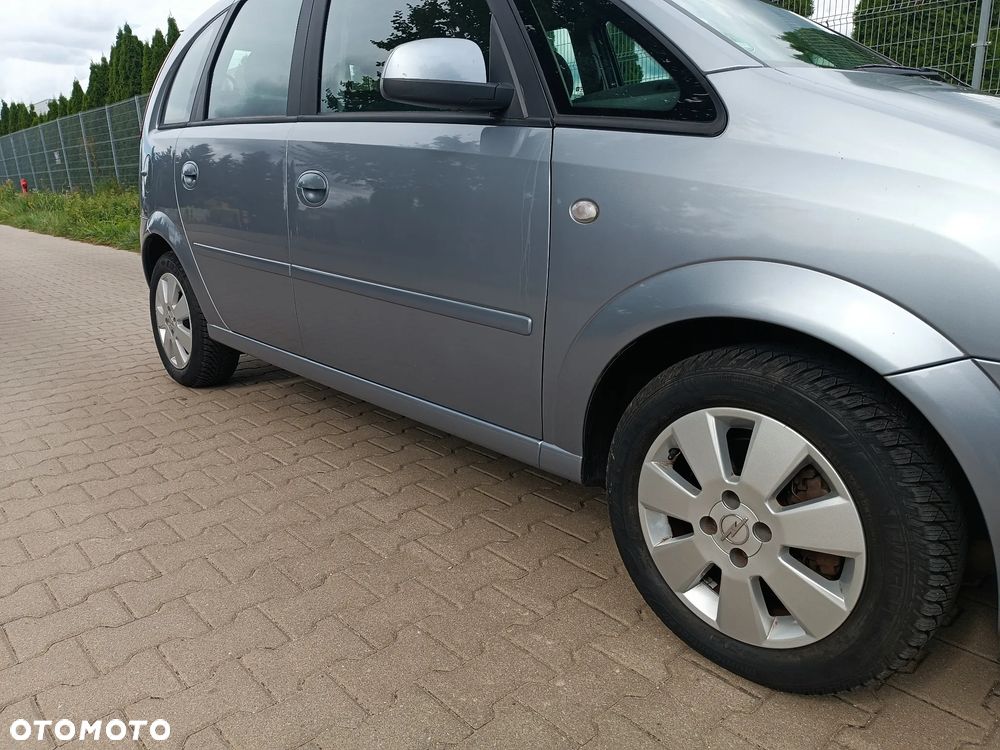 Opel Meriva 1.6 (Essentia) - 17