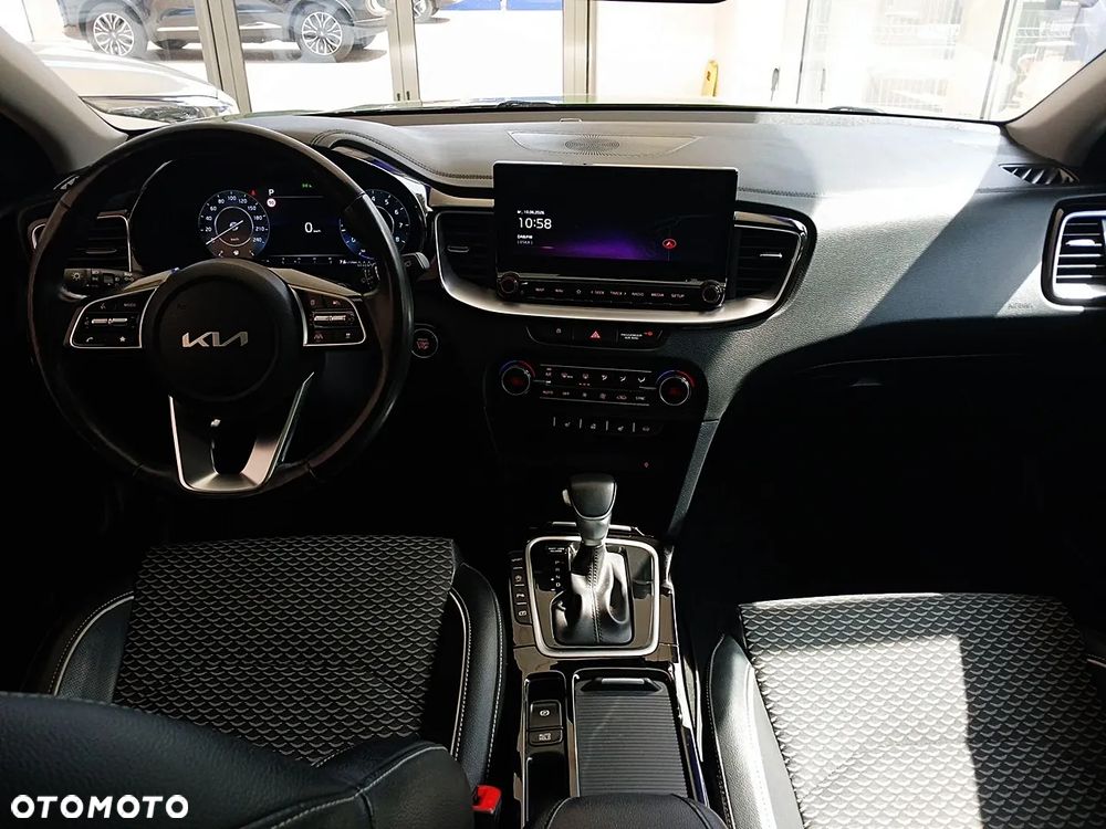 Kia XCeed 1.6 T-GDI Business Line DCT - 18