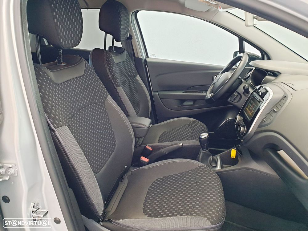Renault Captur 1.5 dCi Exclusive - 23