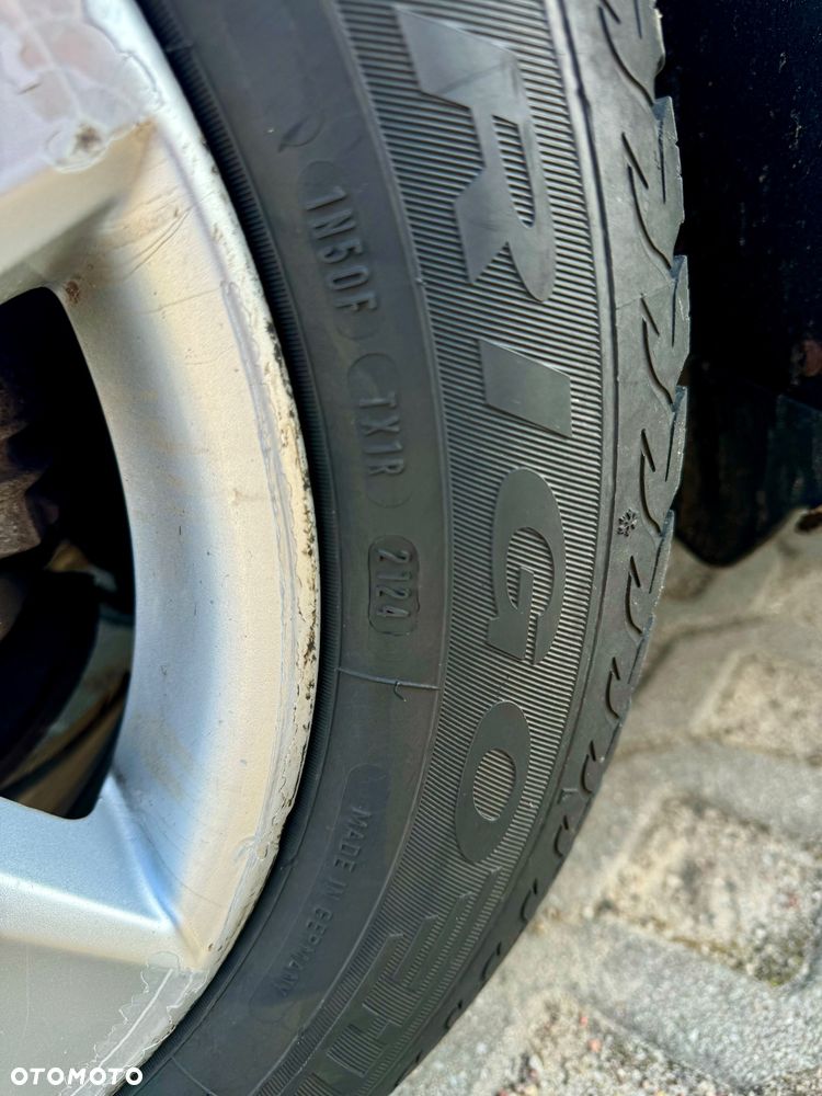 Volkswagen Golf 1.6 TDI BlueMot Comfortline - 13