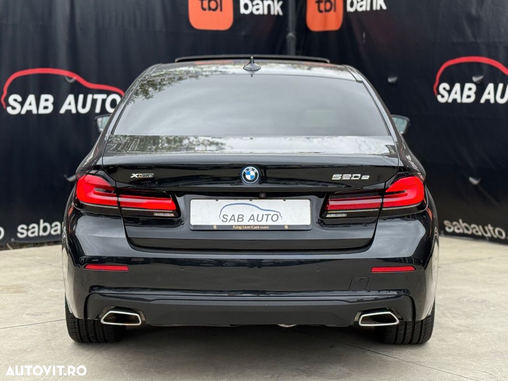BMW Seria 5 520e AT PHEV - 29