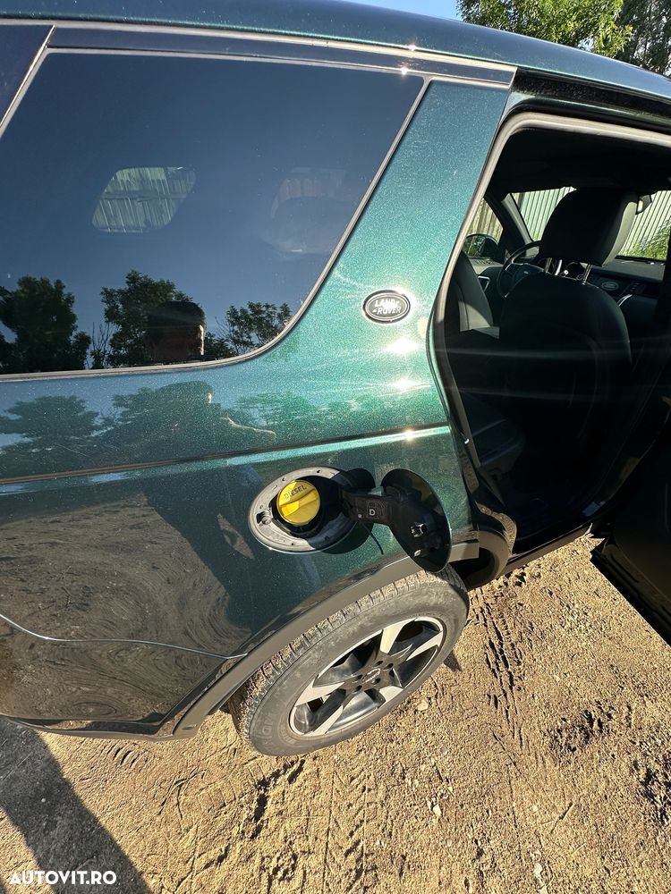 Land Rover Discovery Sport - 32
