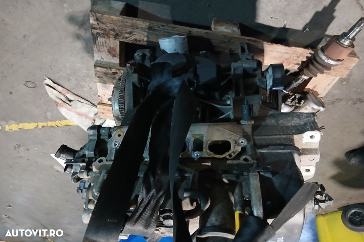 Motor fara anexe 1.0 CHYA 04C199207E 04C103479 1.0 CHYA 04C199207E 04 - 4