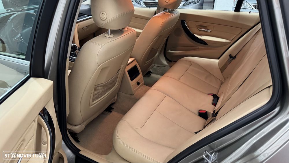 BMW 316 d Auto Line Sport - 10