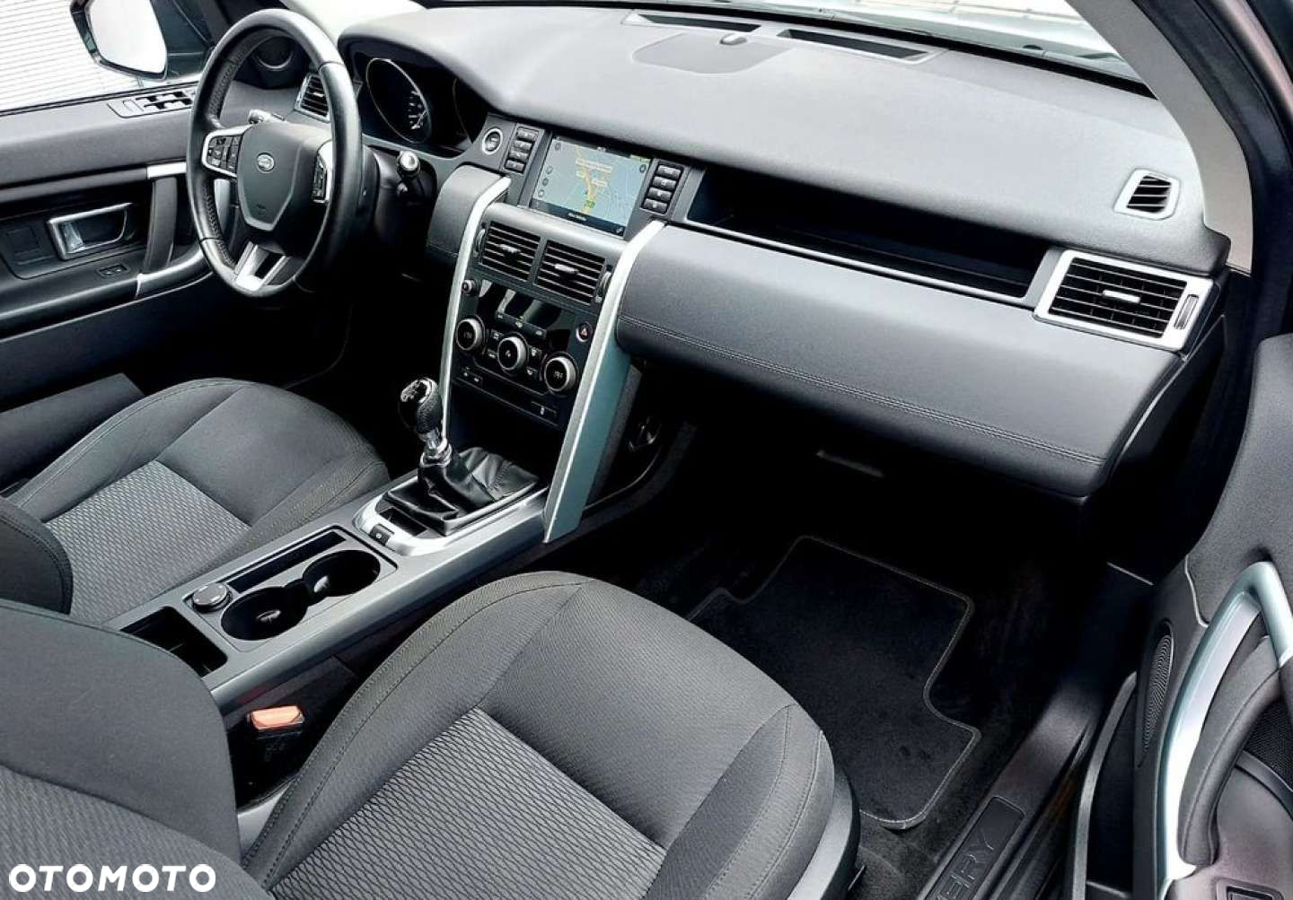 Land Rover Discovery Sport - 6
