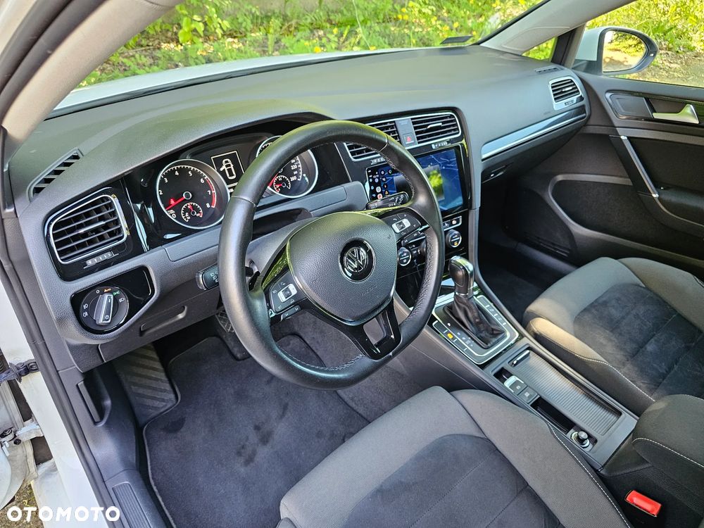 Volkswagen Golf 1.4 TSI BMT Highline DSG - 17